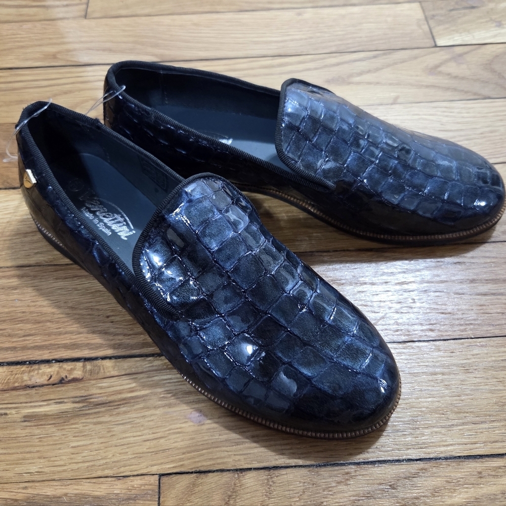 Venettini Crocodile Embpssed Loafers - Picture 8 of 8